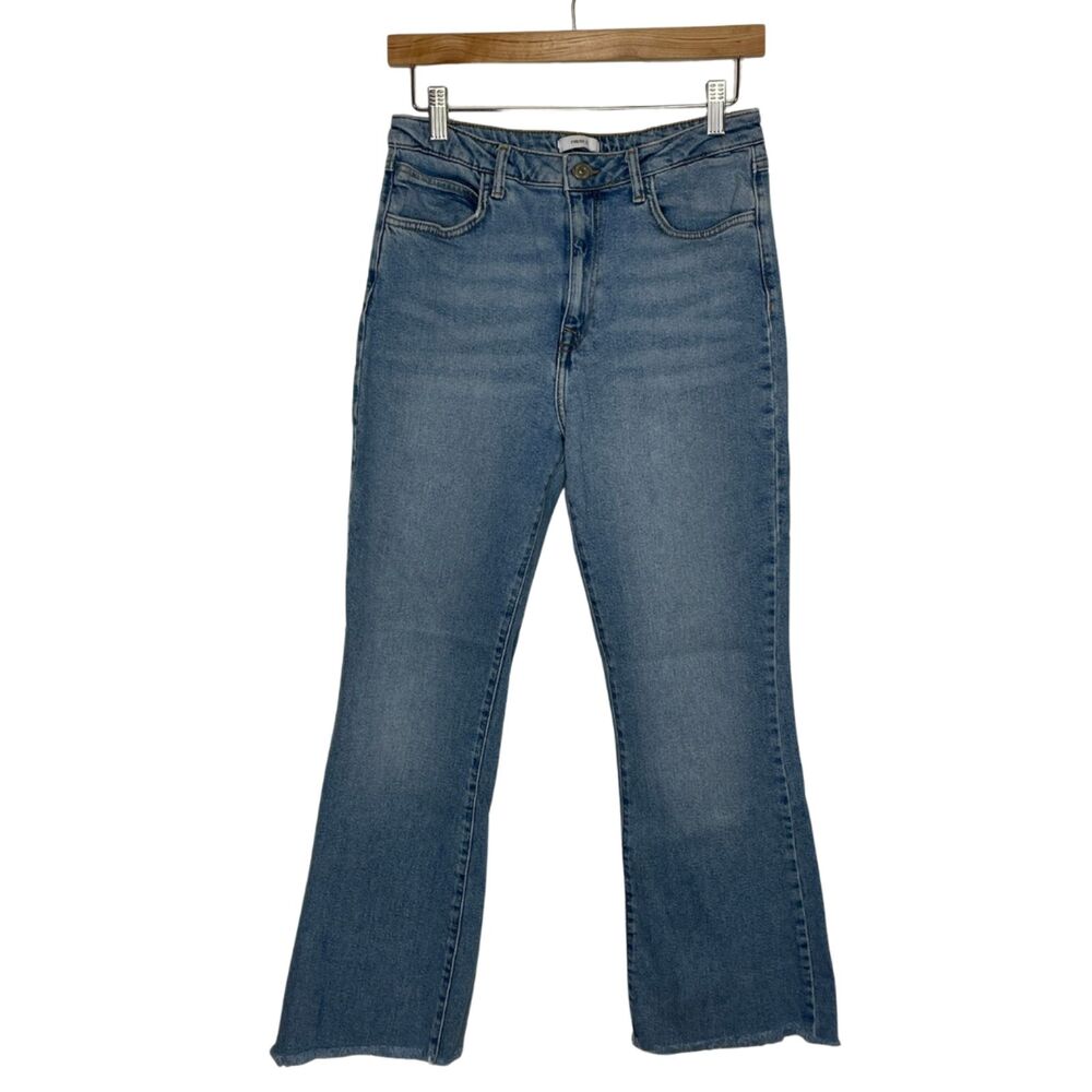 Forever 21 Light Wash Flare Jeans Raw Hem Women’s Size 29